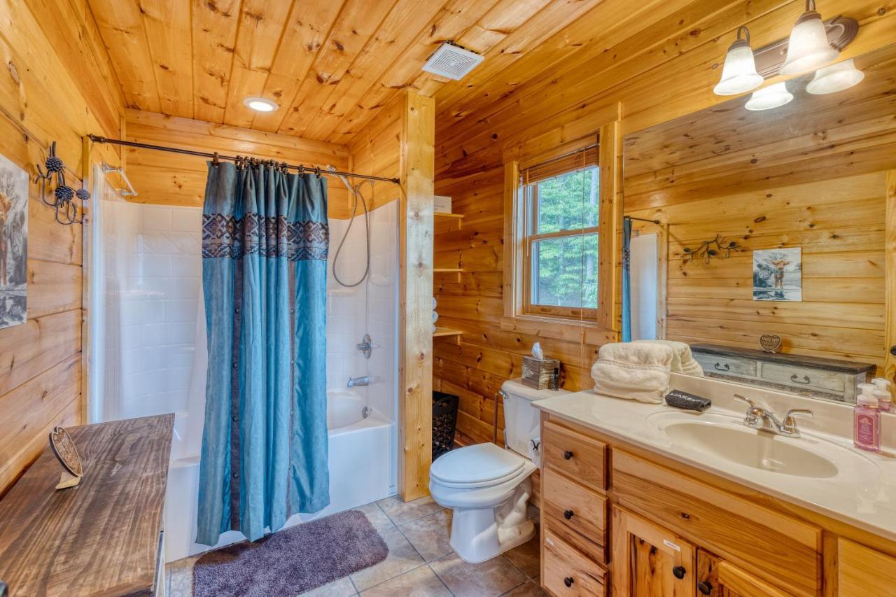 Trout N' About Your Blue Ridge Mountains Retreat, Hot Tub + Game Room! Ellijay Exterior foto